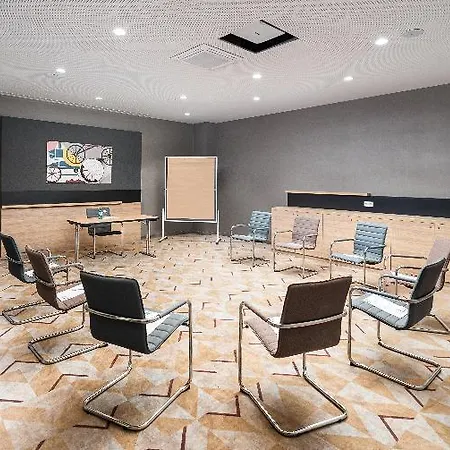 - - Hauptbahnhof By Ihg Hotel Mannheim